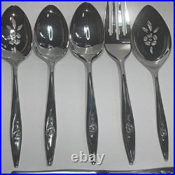 Oneida Deluxe Stainless Lasting Rose Flatware 78 Pieces Service for 12 Vintage