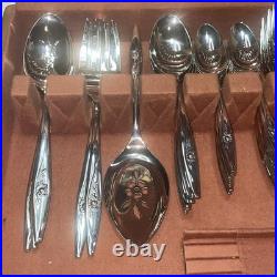 Oneida Deluxe Stainless Lasting Rose Flatware 78 Pieces Service for 12 Vintage Oneida Deluxe Stainless Lasting Rose Flatware 78 Pieces Service for 12 Vintage
