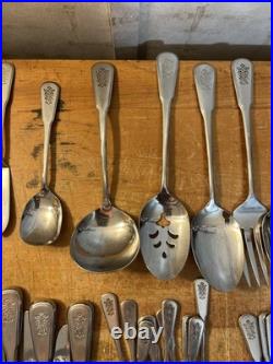 Oneida Deluxe Village Burnished Stainless Flatware Matches Pfaltzgraff 75 Pcs
