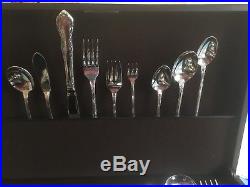 Oneida Distinction Deluxe HH Flatware Mansion Hall 91 Box Set 12 Place +Serving