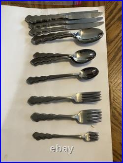 Oneida Distinction Deluxe Stainless 12pc Flatware Set for 4, Glossy Silver