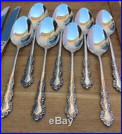 Oneida Heirloom Stainless Flatware SHELLEY 20 Piece Set Service for 4 Cube
