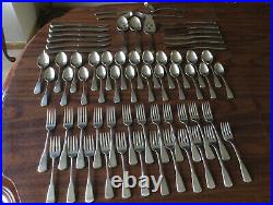 Oneida INDEPENDENCE Deluxe, 12 Complete Place Settings + 7 Serving Pieces