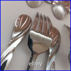 Oneida Journey Twist 18/0 Stainless Flatware 5 pc. Place Setting for 4 /20 pcs