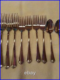 Oneida Julliard Stainless Flatware 23 Pieces 6 piece Service for 3,5 piece for 1