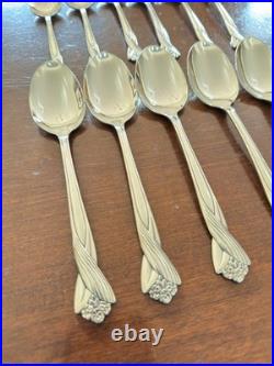 Oneida KATRINA Stainless Bouquet of Flowers Flatware 6 Place Setting 65 Pc