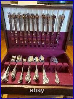 Oneida KENNET SQUARE Stainless FLATWARE 75 pc LOT Distinction Deluxe HH With Case