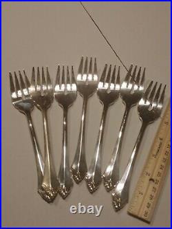 Oneida KENWOOD Stainless flatware. 53 Piece Set. Serving Pieces, Service for 7 +