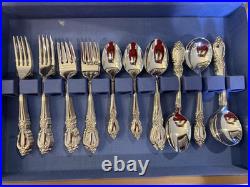 Oneida Louisiana Stainless Steel Flatware 93 Pieces Service for 12 Pristine
