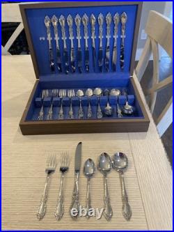 Oneida Louisiana Stainless Steel Flatware 93 Pieces Service for 12 Pristine Oneida Louisiana Stainless Steel Flatware 93 Pieces Service for 12 Pristine