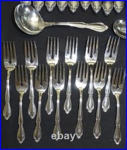 Oneida Ltd. Strathmore 64pc Set Stainless Flatware Deluxe