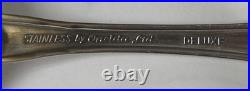 Oneida Ltd. Strathmore 64pc Set Stainless Flatware Deluxe