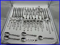 Oneida Ltd deluxe stainless Strathmore 50 Piece Set