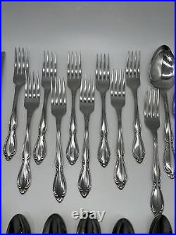 Oneida Ltd deluxe stainless Strathmore 50 Piece Set