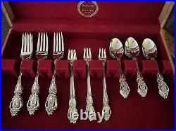 Oneida MONTE CARLO Deluxe Stainless Silverware Service for 12 + 11 cocktail fork