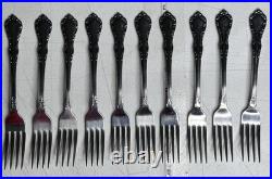 Oneida Mansion Hall Distinction Deluxe Stainless Flatware 67 Pc Set Wood Chest