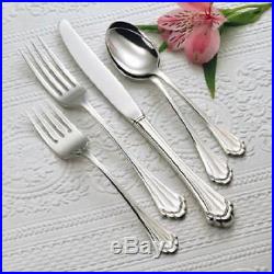 Oneida Marquette 66 Piece Service for 12 Flatware Set 18/8 Stainless Steel