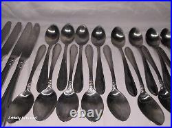 Oneida Memphis lot of 71 Stainless Steel Flatware Flower Serving For 10 Vintage