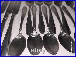 Oneida Memphis lot of 71 Stainless Steel Flatware Flower Serving For 10 Vintage