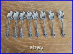 Oneida Michelangelo 52 piece Set Service for of 8 Oneida Stainless Flatware VTG