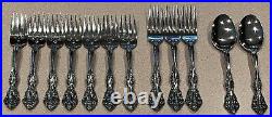 Oneida Michelangelo Flatware Lot 27 PC Stainless MARKED ONEIDA CUBE Stainless