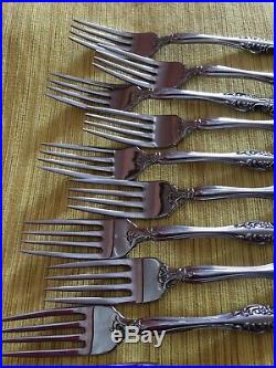 Oneida Michelangelo stainless Cube USA flatware. Set of 72 pieces