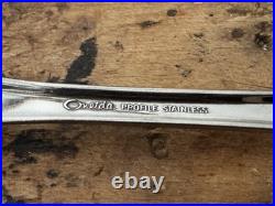 Oneida Morning Blossom Flatware Stainless (set Of 8) Oneida Morning Blossom Flatware Stainless (set Of 8)