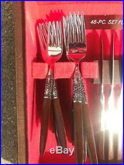 Oneida Northland Nappa Valley Stainless Flatware Set 70 Pieces Vintage in Chest