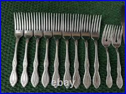 Oneida Oneidaware ANTHEM Stainless Flatware Spoon Fork Knife Serving 82 Pcs