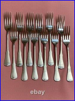 Oneida Patrick Henry Community stainless Satin flatware 163 pieces Excellent