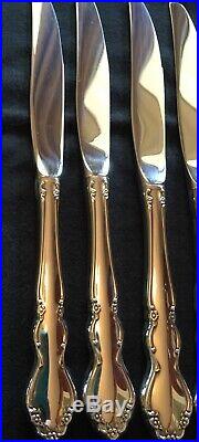Oneida Piece 56 pc 18/10 Stainless Flatware Set, Service for 9 + extras, Dover