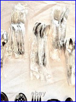 Oneida Raphael Distinction Deluxe 72 Pc Stainless Flatware 8pc Service for 8