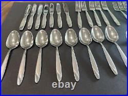 Oneida Risotto 18/10 Stainless Flatware 35 Piece Includes Serving Pieces