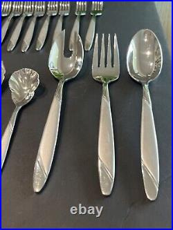 Oneida Risotto 18/10 Stainless Flatware 35 Piece Includes Serving Pieces