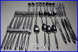 Oneida Risotto 18/10 Stainless Glossy & Frosted Flatware Service for 8