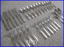 Oneida Royal Manor Flatware 31 pc Mixed Set 18/10 Stainless Vietnam