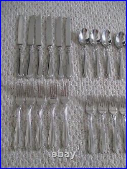 Oneida Royal Manor Flatware 31 pc Mixed Set 18/10 Stainless Vietnam