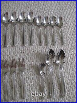 Oneida Royal Manor Flatware 31 pc Mixed Set 18/10 Stainless Vietnam