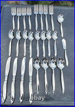 Oneida SHORELINE Stainless Flatware 26 Pcs 4 Place Settings + 6 Never Used