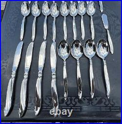 Oneida SHORELINE Stainless Flatware 26 Pcs 4 Place Settings + 6 Never Used