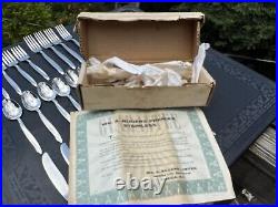 Oneida SHORELINE Stainless Flatware 26 Pcs 4 Place Settings + 6 Never Used