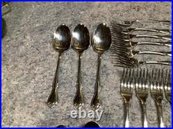 Oneida SSS Flatware 90 PC Set Fork Spoon Dinner Salad Ice Tea Fork