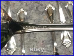 Oneida SSS Flatware 90 PC Set Fork Spoon Dinner Salad Ice Tea Fork
