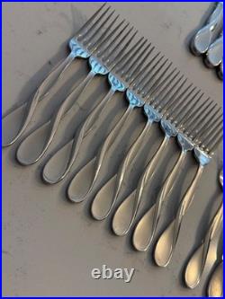 Oneida Satin Aquarius Stainless Flatware Lot Of 45 Teaspoon Soup Knives Forks