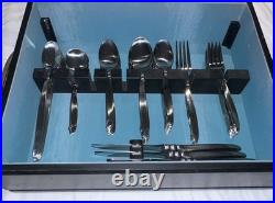 Oneida Silversmiths 108 piece Stainless Flatware Set for 16 + 12 Serving PCs