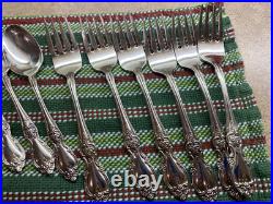 Oneida Silversmiths Michelagelo Pattern, Service For 6 Plus 5 Serving Utensils