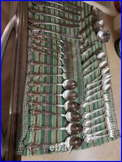 Oneida Silversmiths Michelagelo Pattern, Service For 6 Plus 5 Serving Utensils