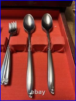 Oneida Simeon L & George H Rogers PARAMOUNT Stainless 88 Pieces Plus Wooden Box