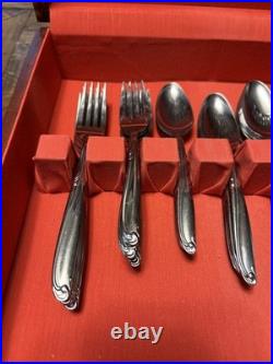 Oneida Simeon L & George H Rogers PARAMOUNT Stainless 88 Pieces Plus Wooden Box