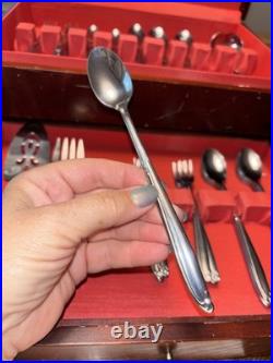 Oneida Simeon L & George H Rogers PARAMOUNT Stainless 88 Pieces Plus Wooden Box